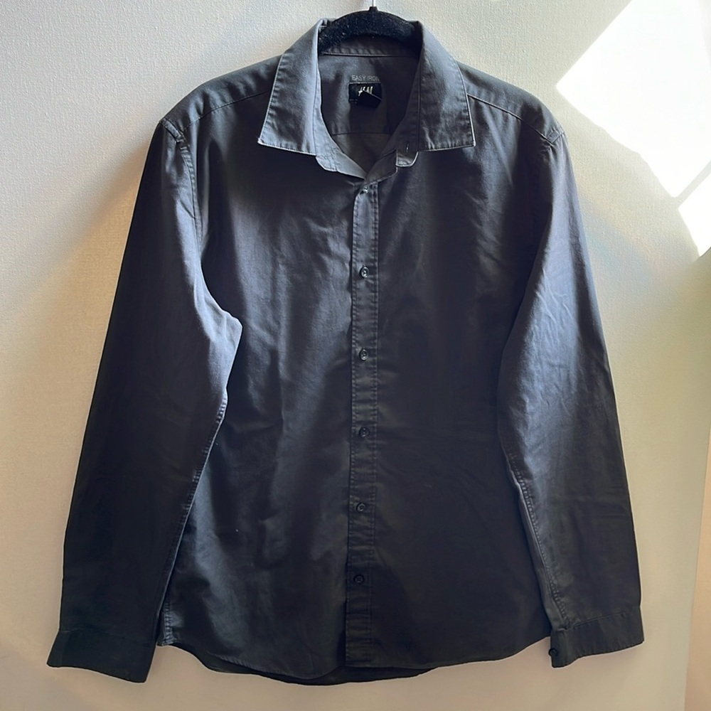 H&M Men’s Easy Iron Button Down Long Sleeve | Gray | Medium